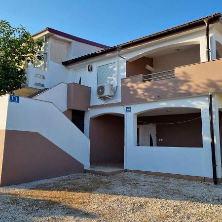 Apartments Ema Vir Dış mekan fotoğraf