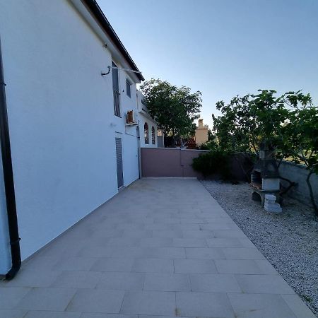 Apartments Ema Vir Dış mekan fotoğraf