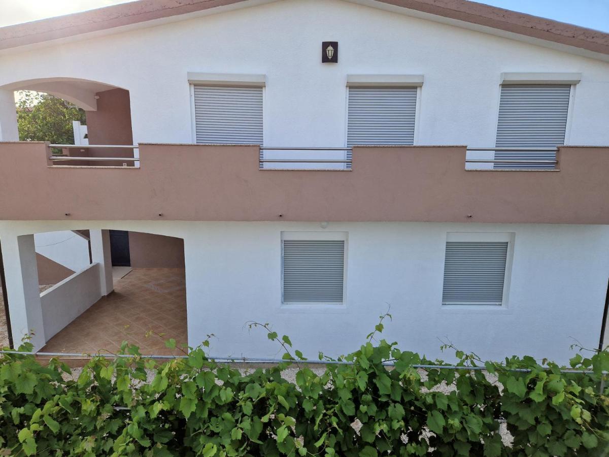 Apartments Ema Vir Dış mekan fotoğraf