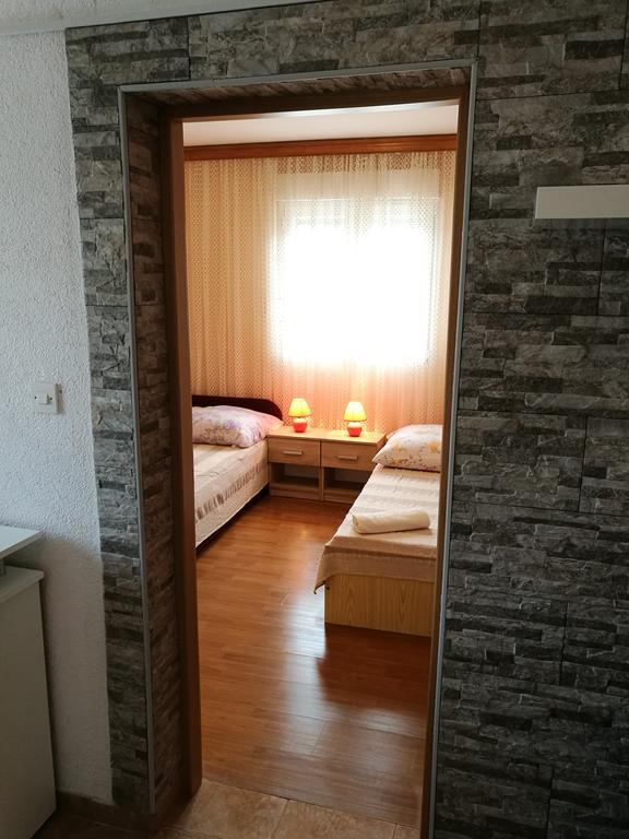 Apartments Ema Vir Dış mekan fotoğraf