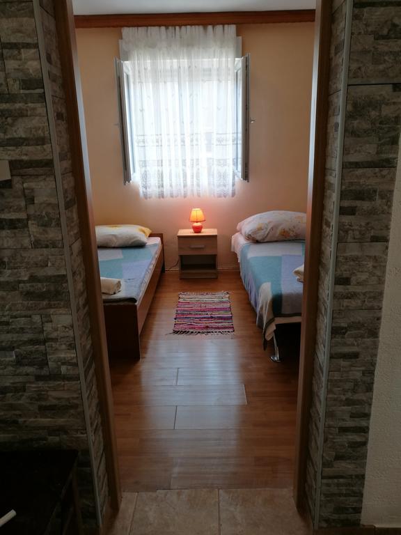 Apartments Ema Vir Dış mekan fotoğraf