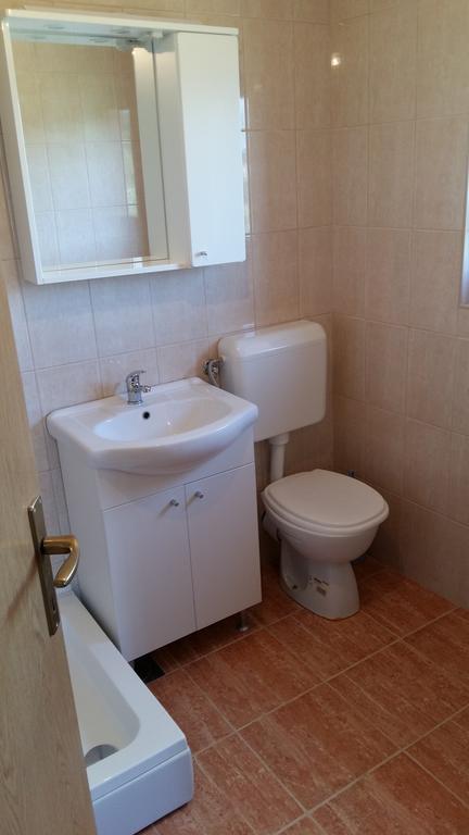Apartments Ema Vir Dış mekan fotoğraf
