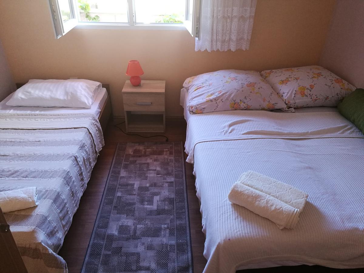 Apartments Ema Vir Dış mekan fotoğraf